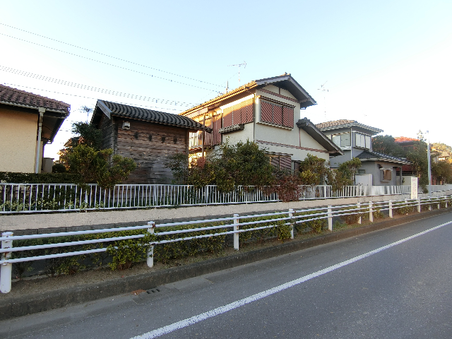 南北両面道路。こちらは南側の道路です。|印旛郡栄町酒直台1-15-4 中古一戸建て